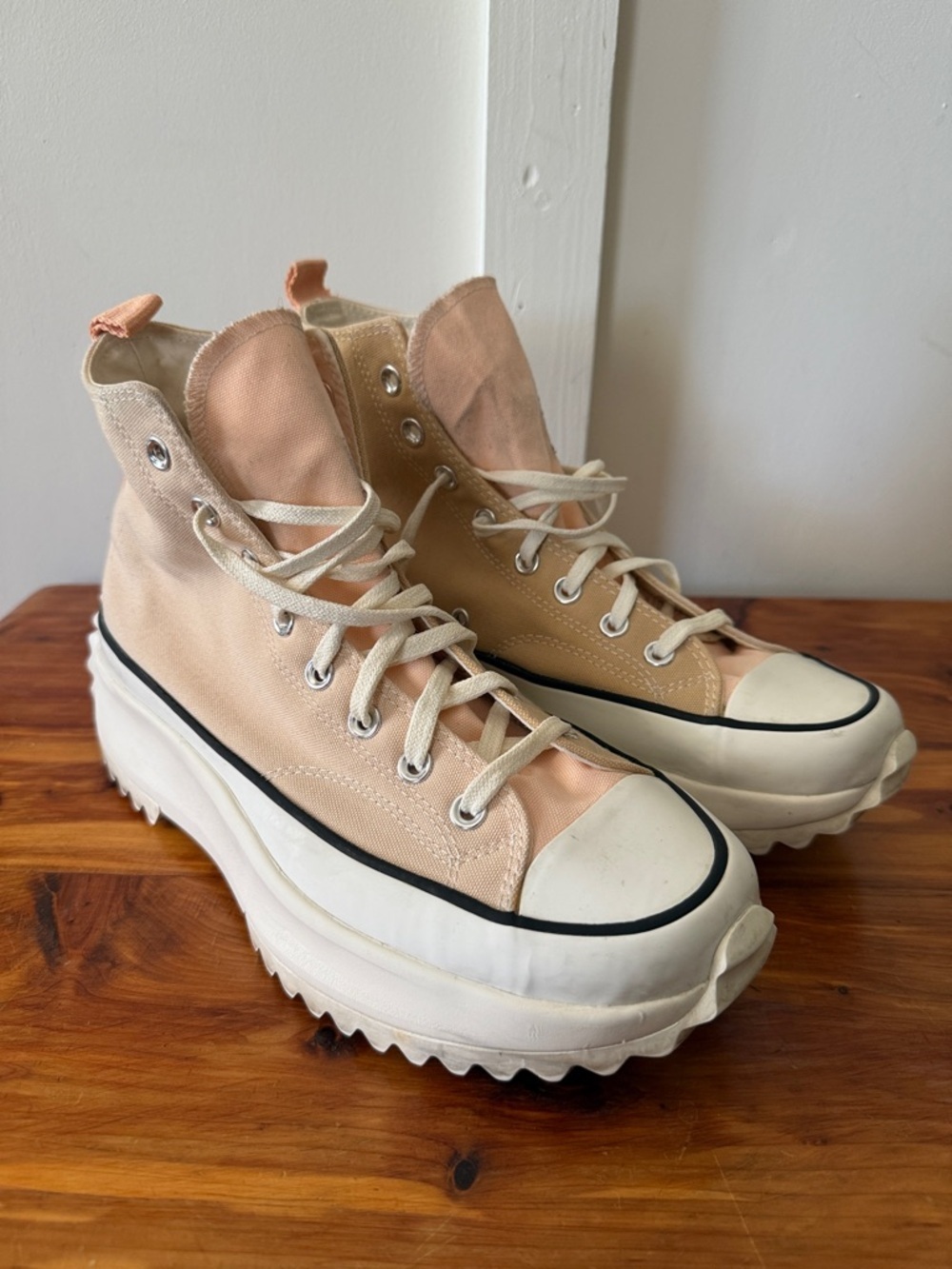 Converse Run Star Hike Hi Platform High Canvas Coral Sneakers